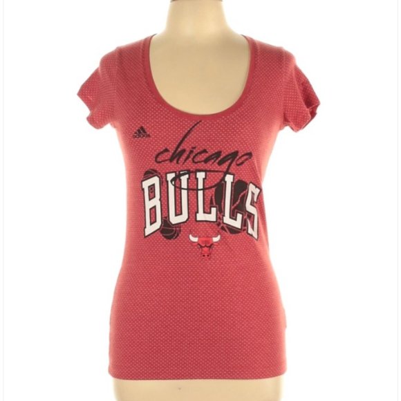 Adidas ~ Chicago Bulls NBA tee - Picture 1 of 7